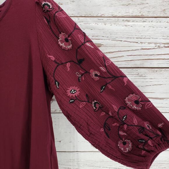 Chico's Women's Burgundy Floral Embroidery Long Sleeve Top Size 3 - Picture 7 of 12